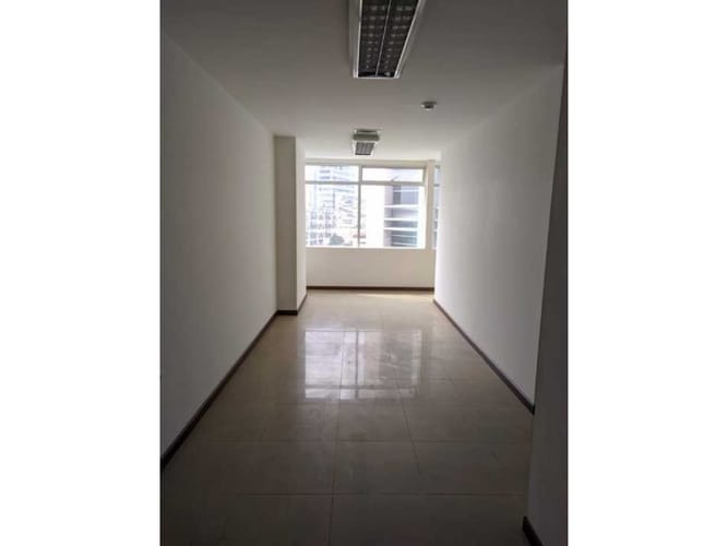 Oficina en venta en Chipichape, Cali, 36 m² · foto 3 de 5