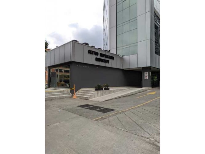 Oficina en venta en Chipichape, Cali, 36 m² · foto 4 de 5