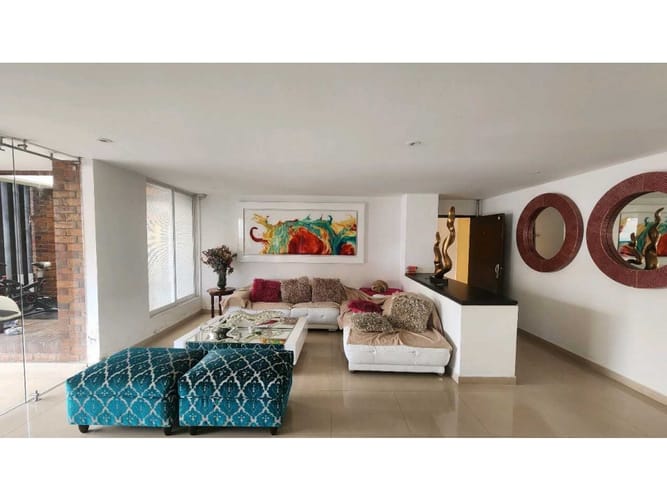Apartamento de 3 alcobas en venta en El Peñon, Cali, 224 m² · foto 1 de 20