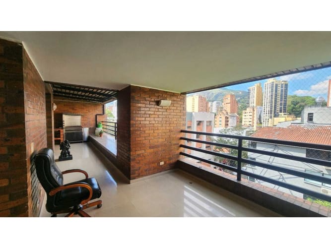 Apartamento de 3 alcobas en venta en El Peñon, Cali, 224 m² · foto 18 de 20