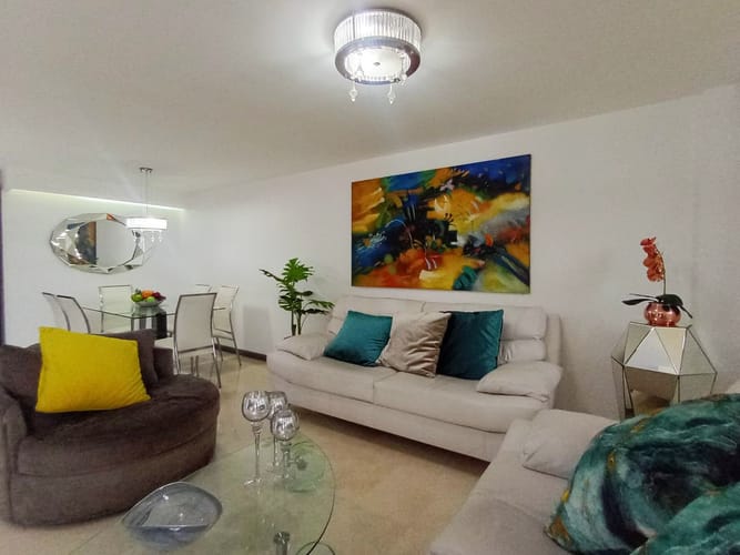 Apartamento de 3 alcobas en venta en Laureles, Medellín, 118 m² · foto 3 de 20