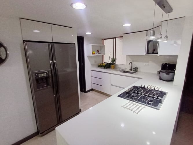 Apartamento de 3 alcobas en venta en Laureles, Medellín, 118 m² · foto 6 de 20