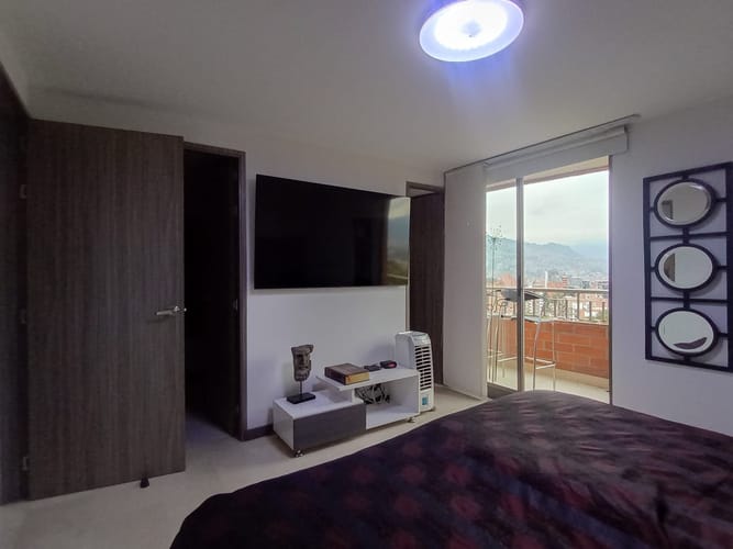 Apartamento de 3 alcobas en venta en Laureles, Medellín, 118 m² · foto 16 de 20