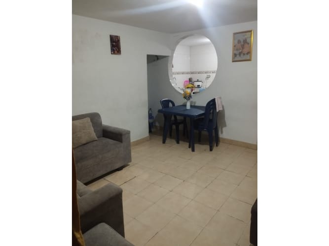 Casa de 6 alcobas en venta en Ciudadela Floralia, Cali, 165 m² · foto 6 de 8