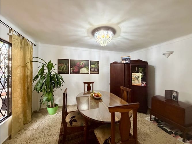 Casa de 7 alcobas en venta en La Pradera, Jamundí, 221 m² · foto 2 de 12