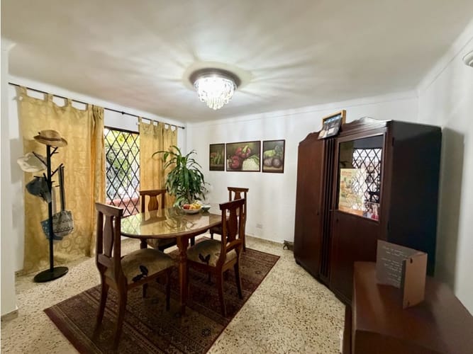 Casa de 7 alcobas en venta en La Pradera, Jamundí, 221 m² · foto 3 de 12