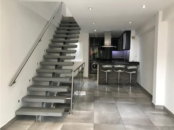 Edificio en venta en Primero De Mayo, Cali, 240 m² · foto 4 de 22