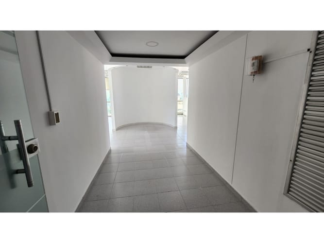Oficina en venta en Versalles, Cali, 136 m² · foto 3 de 15