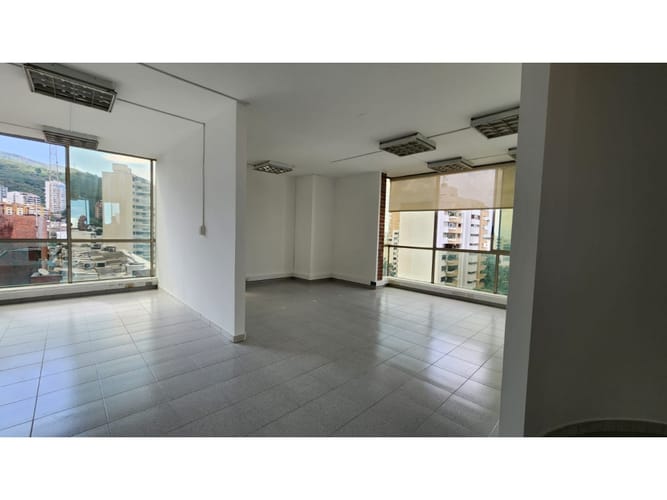 Oficina en venta en Versalles, Cali, 136 m² · foto 4 de 15