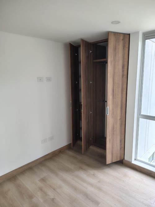 Apartamento de 3 alcobas en venta en Expoferias, Manizales, 98 m² · foto 5 de 19