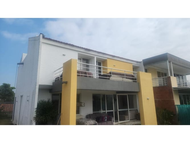 Casa de 4 alcobas en venta en El Castillo, Jamundí, 214 m² · foto 6 de 24