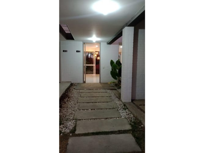 Casa de 4 alcobas en venta en El Castillo, Jamundí, 214 m² · foto 8 de 24