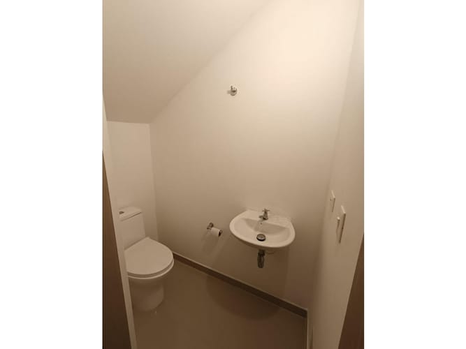 Casa de 4 alcobas en venta en El Castillo, Jamundí, 214 m² · foto 20 de 24