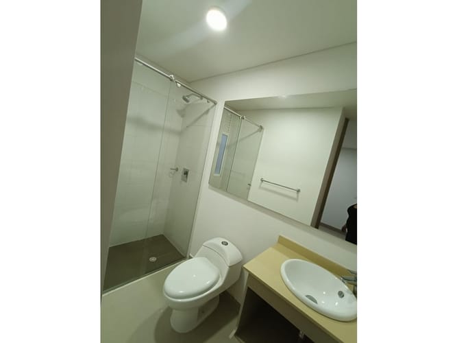 Casa de 4 alcobas en venta en El Castillo, Jamundí, 214 m² · foto 21 de 24