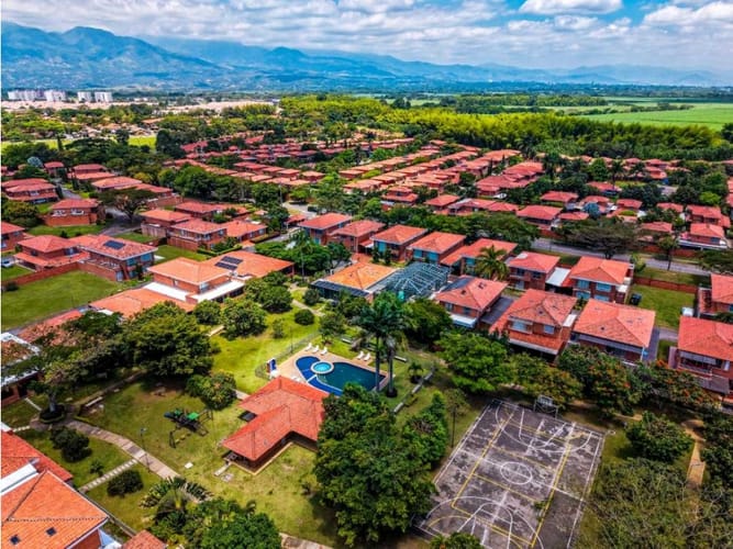 Casa de 3 alcobas en venta en El Castillo, Jamundí, 320 m² · foto 6 de 24