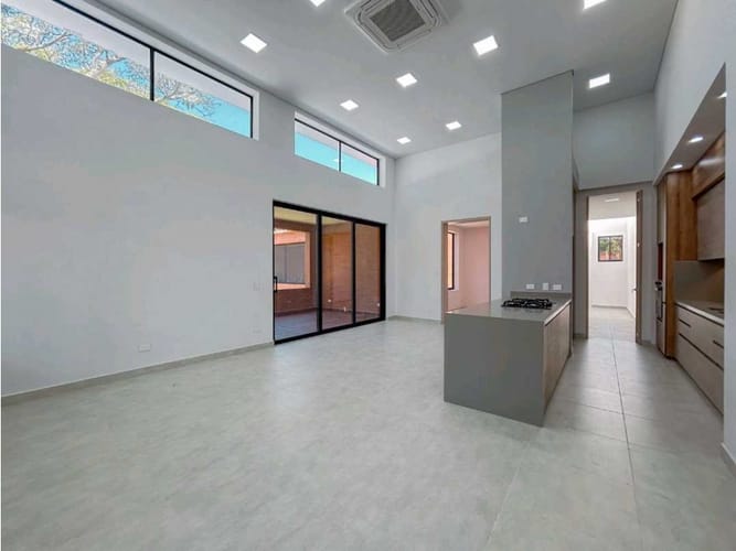 Casa de 3 alcobas en venta en El Castillo, Jamundí, 320 m² · foto 10 de 24