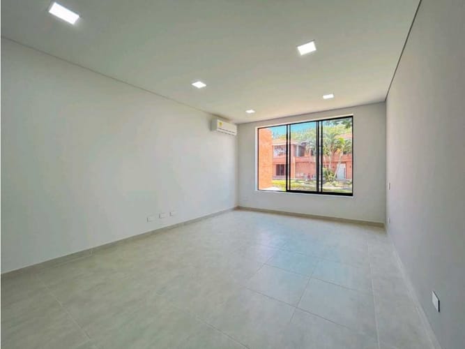 Casa de 3 alcobas en venta en El Castillo, Jamundí, 320 m² · foto 14 de 24