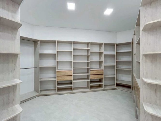 Casa de 3 alcobas en venta en El Castillo, Jamundí, 320 m² · foto 18 de 24