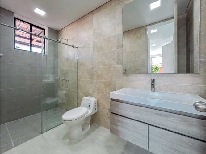 Casa de 3 alcobas en venta en El Castillo, Jamundí, 320 m² · foto 23 de 24