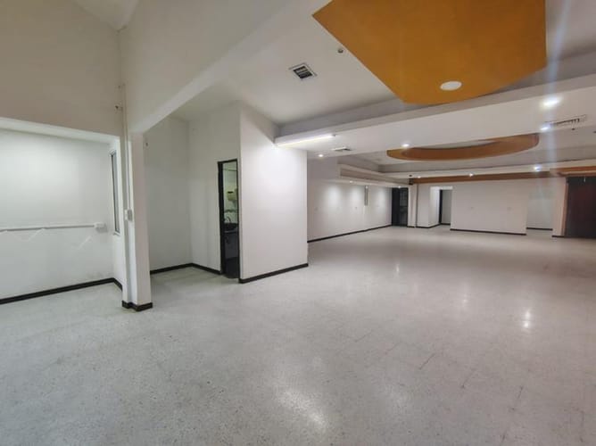 Local en arriendo en Centro, Bucaramanga, 546 m² · foto 9 de 20