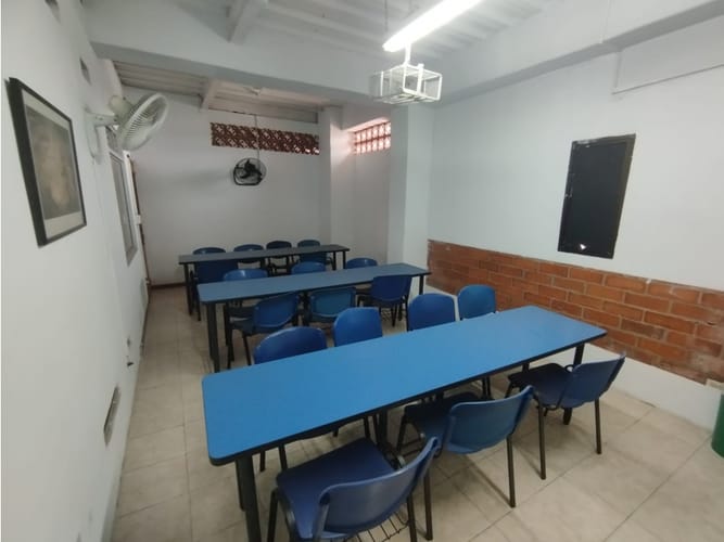 Edificio en venta en Tequendama, Cali, 1400 m² · foto 9 de 24