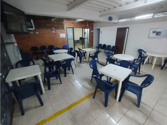 Edificio en venta en Tequendama, Cali, 1400 m² · foto 12 de 24