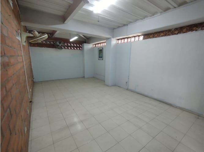 Edificio en venta en Tequendama, Cali, 1400 m² · foto 17 de 24