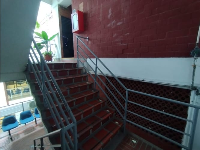 Edificio en venta en Tequendama, Cali, 1400 m² · foto 23 de 24