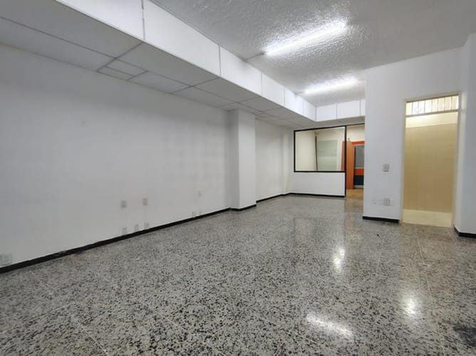 Local en arriendo en Antonia Santos Centro, Bucaramanga, 54 m² · foto 2 de 8