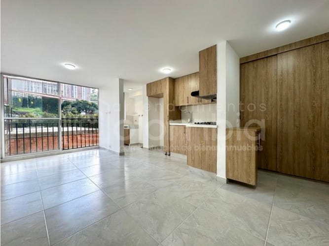 Apartamento de 3 alcobas en arriendo en La Doctora, Sabaneta, 60 m² · foto 2 de 14