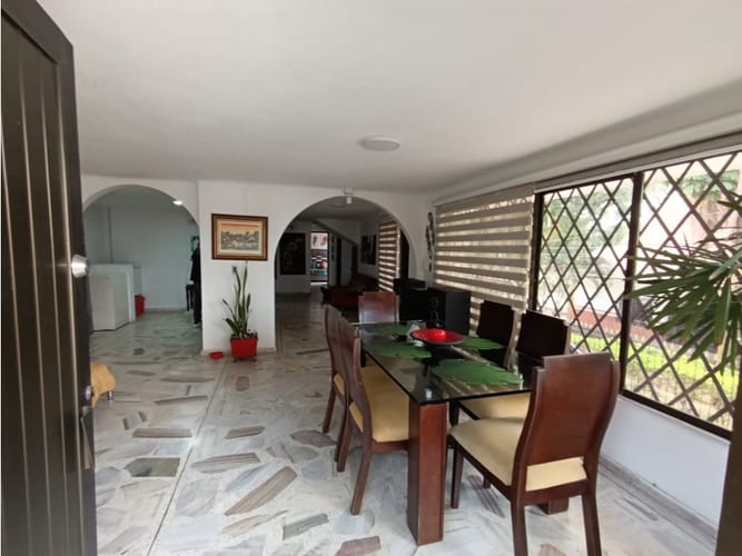 Casa de 10 alcobas en venta en Urbanizacion La Merced, Cali, 475 m² · foto 7 de 24
