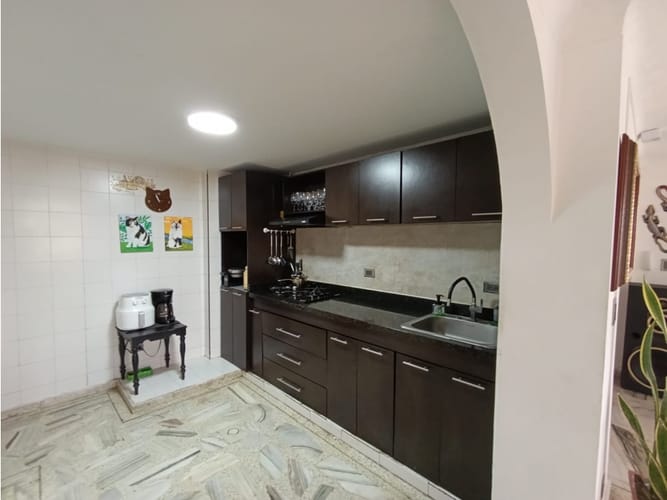 Casa de 10 alcobas en venta en Urbanizacion La Merced, Cali, 475 m² · foto 11 de 24