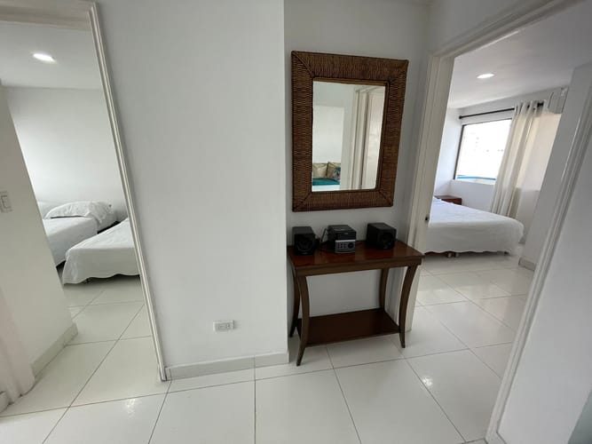 Apartamento de 2 alcobas en venta en Bocagrande, Cartagena, 77 m² · foto 6 de 16