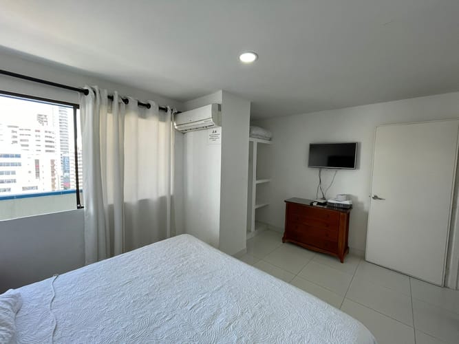 Apartamento de 2 alcobas en venta en Bocagrande, Cartagena, 77 m² · foto 8 de 16