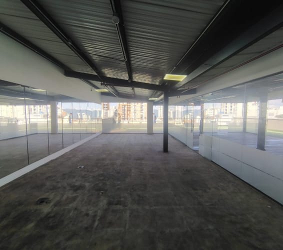 Local en arriendo en Mejoras Publicas, Bucaramanga, 3000 m² · foto 23 de 24