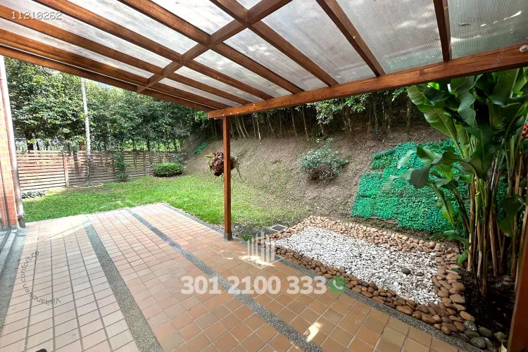 Casa de 3 alcobas en arriendo en Loma El Atravesado, Envigado, 212 m² · foto 6 de 24