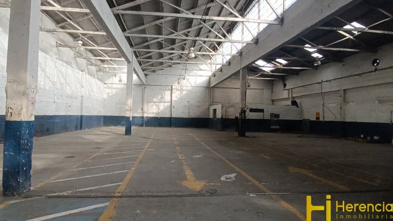 Bodega en arriendo en San Diego, Medellín, 1000 m² · foto 4 de 11