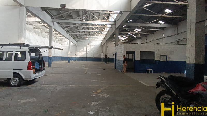 Bodega en arriendo en San Diego, Medellín, 1000 m² · foto 7 de 11