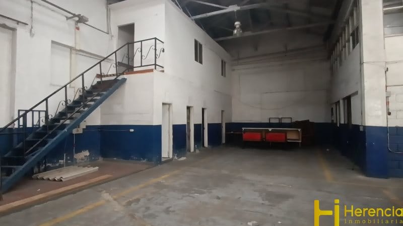 Bodega en arriendo en San Diego, Medellín, 1000 m² · foto 10 de 11