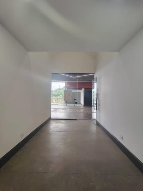 Local en arriendo en Cr. Arboleda Campestre, Girón, 15 m² · foto 4 de 6