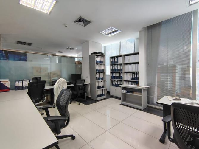 Oficina en arriendo en Bolivar, Bucaramanga, 171 m² · foto 7 de 13