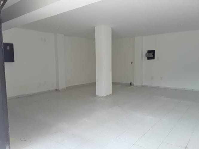 Local en arriendo en C. Torres De Bicentenario, Floridablanca, 40 m² · foto 3 de 8