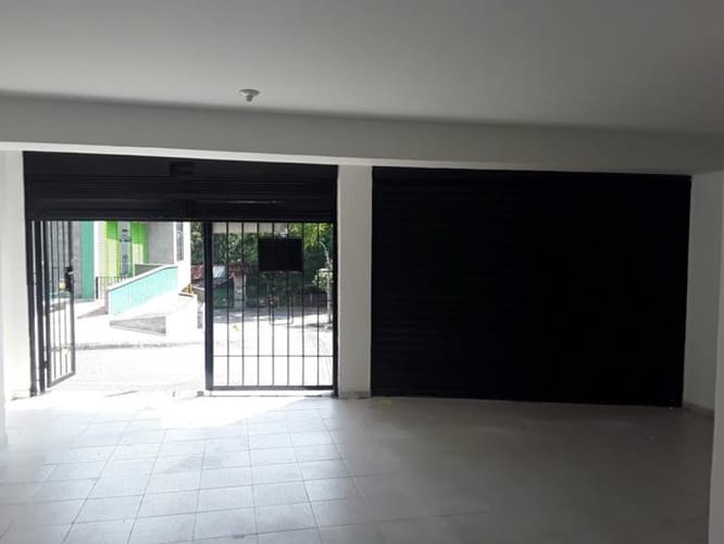 Local en arriendo en C. Torres De Bicentenario, Floridablanca, 40 m² · foto 4 de 8