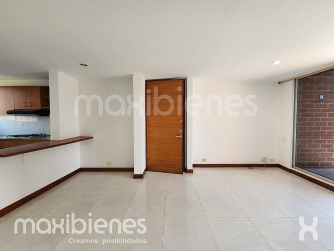 Apartamento de 2 alcobas en arriendo en Astorga, Medellín, 70 m² · foto 4 de 9