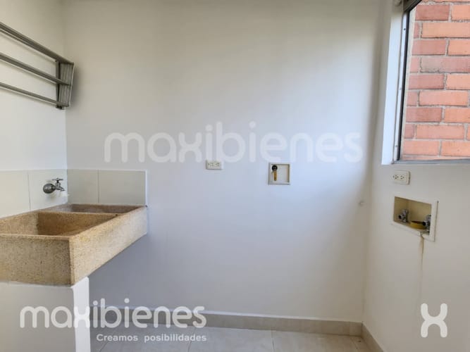 Apartamento de 2 alcobas en arriendo en Astorga, Medellín, 70 m² · foto 8 de 9