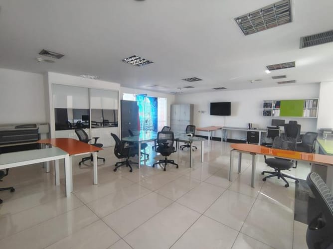 Oficina en arriendo en Bolivar, Bucaramanga, 91 m² · foto 8 de 10