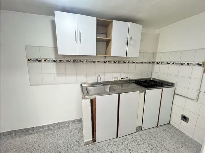 Apartamento de 4 alcobas en arriendo en El Salado, Envigado, 100 m² · foto 3 de 20