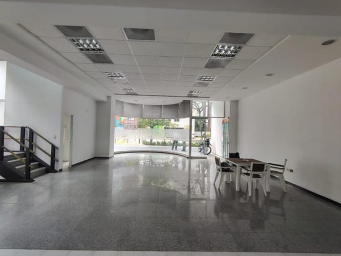 Local en arriendo en Bolivar, Bucaramanga, 275 m² · foto 2 de 21