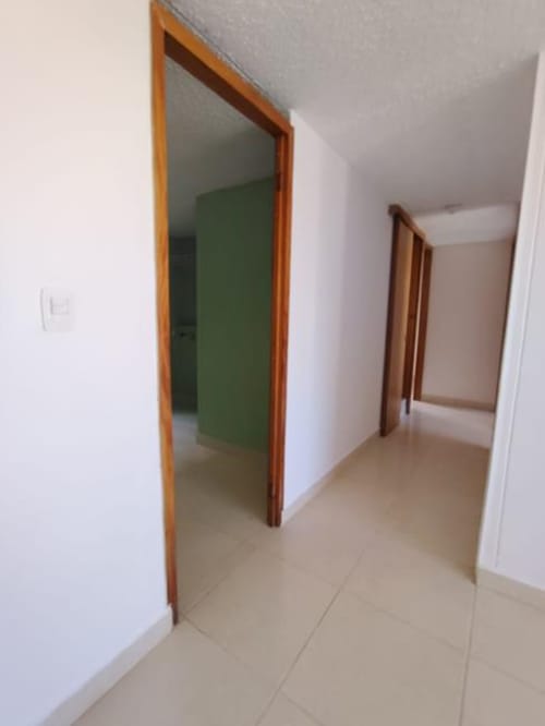 Apartamento de 2 alcobas en venta en Lagos V, Floridablanca, 59 m² · foto 4 de 21