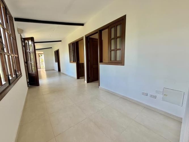 Casa de 4 alcobas en venta en Los Llanitos, Piedecuesta, 172 m² · foto 5 de 23